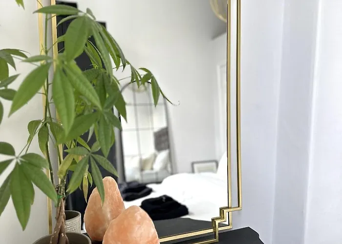 Beautiful 1 Bedroom Georgian Flat In Clifton Village With Parking Lejlighed Bristol